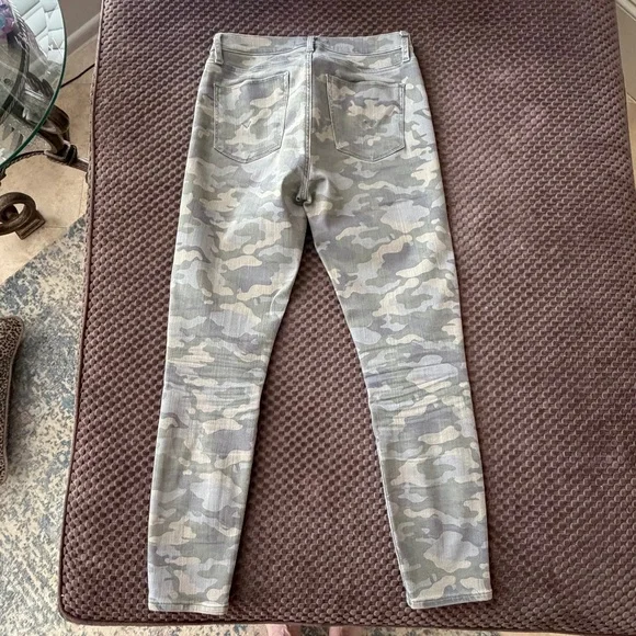 Hudson Barbara Super Skinny Camo Jeans Size 28 Grey Camouflage Stretch Skinny - Picture 2 of 7